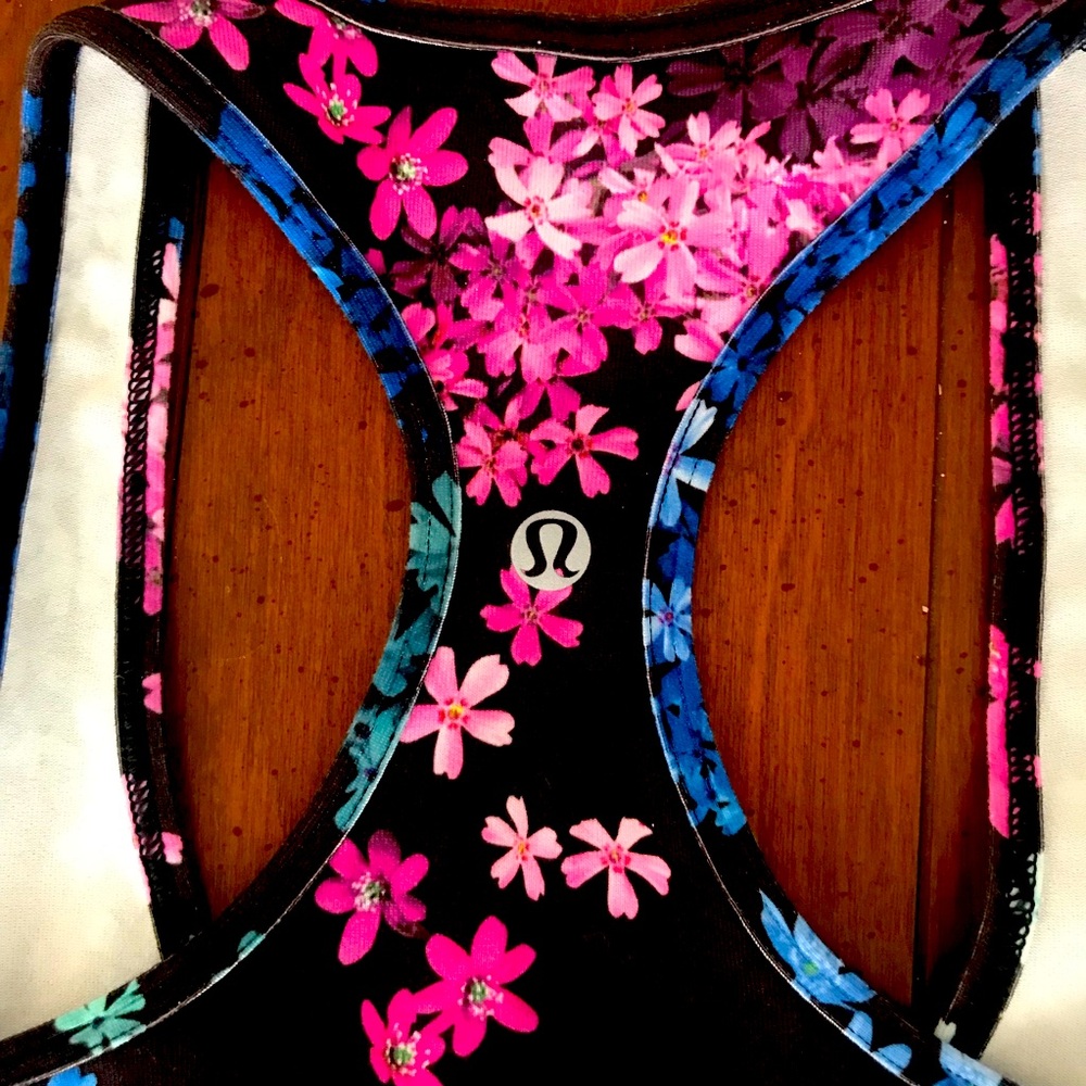 Lululemon Floral Racerback Tank- See Measurements‎ - Picture 6 of 7